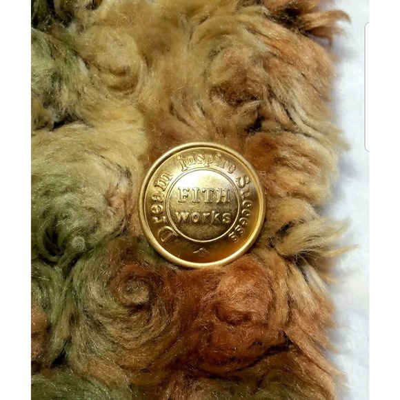 GIRL'S FITH JAPAN COZY & CHIC FAUX FUR HOODED JACKET SHORT COAT $320 130 8-9 yrs - Picture 4 of 12